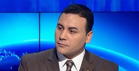 أحمد مهران مدير «القاهرة للدراسات القانونية»: تجار مخدرات يمتلكون صيدليات بما لا يخالف القانون
