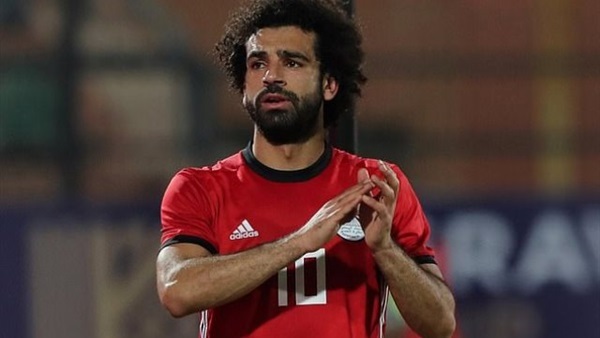 محمد صلاح يثير الجدل بصورة جديدة عن المنتخب