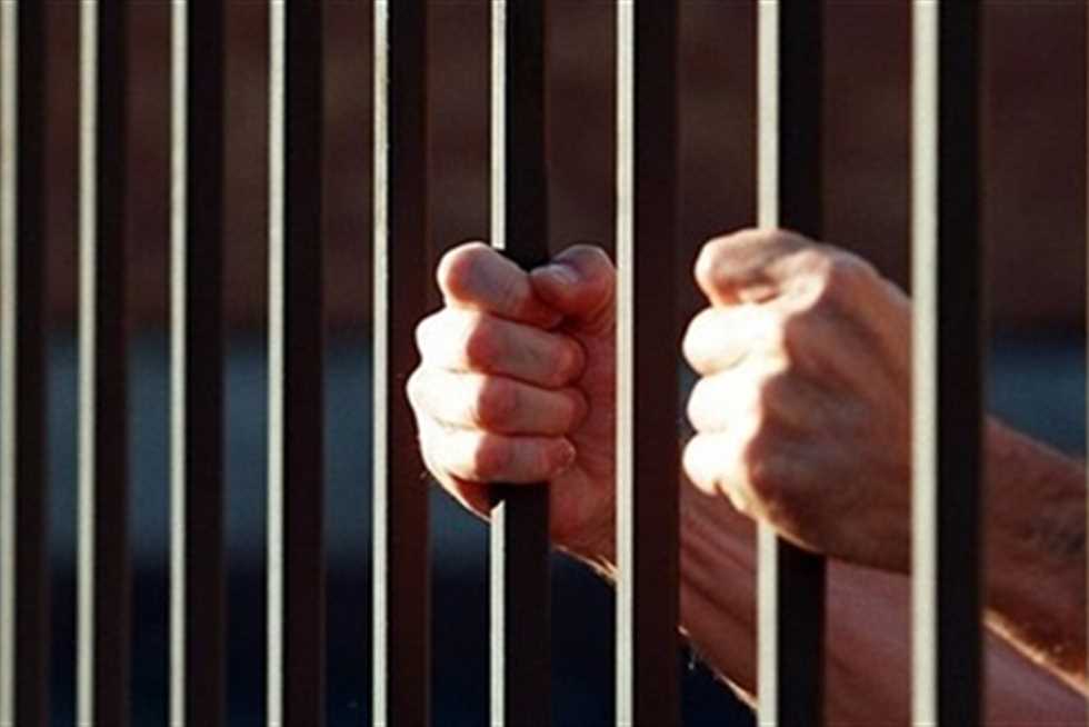 شعر بملل فاستغل زوجته في «حفلات جنس»..تفاصيل مثيرة بتحقيقات «تبادل الزوجات»