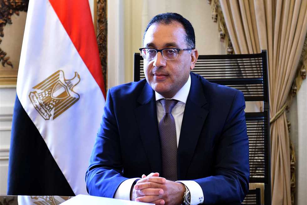 رئيس الوزراء يطالب «الكهرباء» بتطبيق قانون تعويضات تحرير سعر الصرف