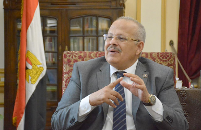 رئيس جامعة القاهرة: 75% نسبة حضور الطلاب بمادة التفكير النقدي.. والغائب  راسب