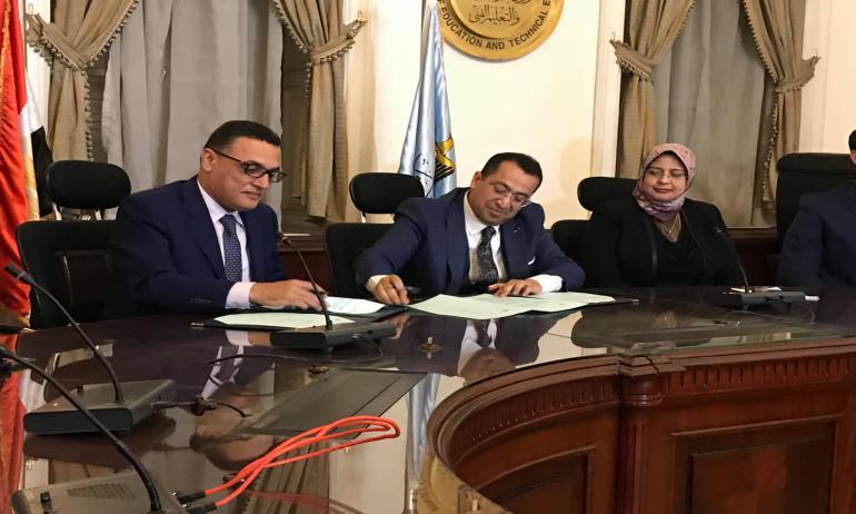 رئيس "مصر للإدارة التعليمية": نسبة دعم مدارس النيل بالصعيد تصل لـ90%