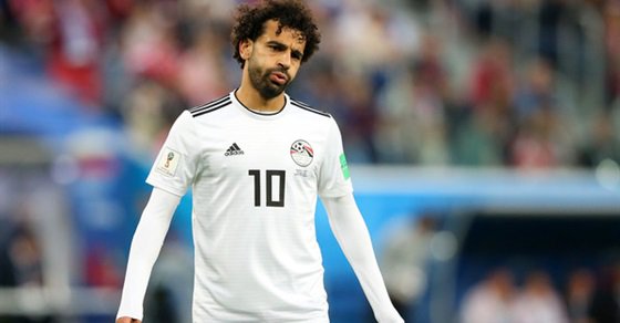 محمد صلاح يفجر مفاجأة عن بكائه يوميًا أثناء مونديال روسيا 2018