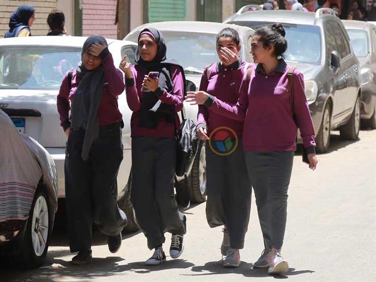 "عفوًا لم يتم التحقق من الرمز".. ماذا حدث في أول امتحانات أولى ثانوي؟