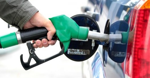 البترول تحسم الجدل بشأن أسعار البنزين والسولار المتداولة