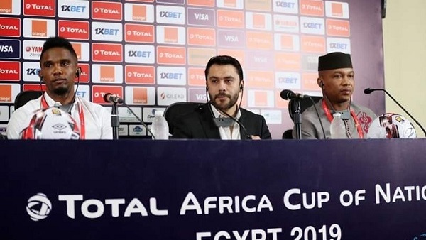 أحمد حسن يشيد بمنتخب الجزائر ومدربه بالأمم الإفريقية