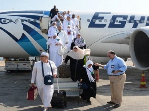 "مصر للطيران": 14 أغسطس بدء عودة الحجاج بعد أداء مناسك الحج