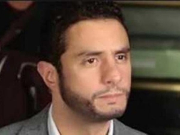 محامي طليقة أحمد الفيشاوي: الفنان هارب من تنفيذ حكم الحبس منذ أسبوع