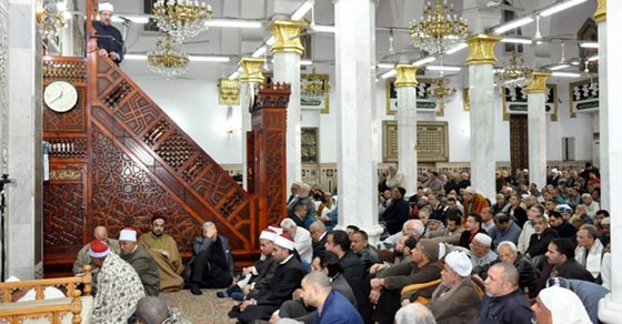 عقوبة رمي الناس بالتهم والأكاذيب بلا دليل ولا بينة.. فيديو