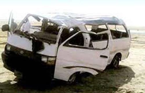 إصابة 14 مواطنا في حادث انقلاب سيارة ميكروباص بطريق "رأس غارب - الغردقة"