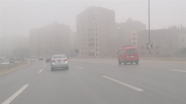 بالفيديو.. الأرصاد تحذر من الشبورة.. وانعدام فرص سقوط الأمطار على القاهرة