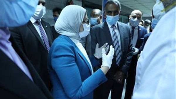 وزيرة الصحة: زيادة عدد أسرة الرعاية المركزة وأجهزة التنفس الصناعي بمستشفيات القاهرة