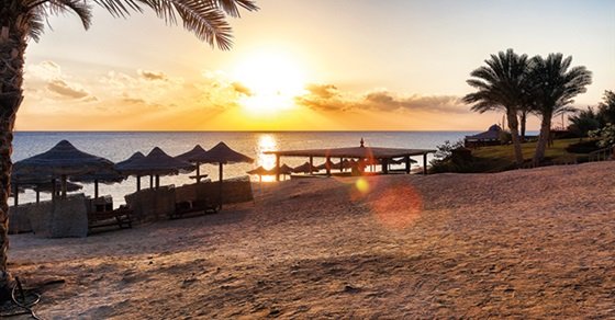 متفوقة على المالديف والكاريبي .. مصر تحتل المركز الأول بين الوجهات السياحية الأكثر طلبا بالعالم