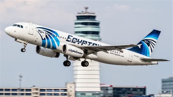 بركان يداهم المجال الجوي في أوروبا| كيف تتعامل مصر للطيران مع الأزمة