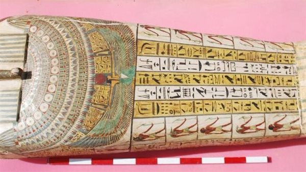 تابوت مصر الأثري يغادر للمشاركة بمعرض إكسبو دبي 2021