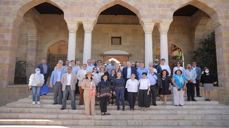 سفراء الاتحاد الأوروبي يزورون مسجد الطنبغا المرداني ومنطقة باب الوزير