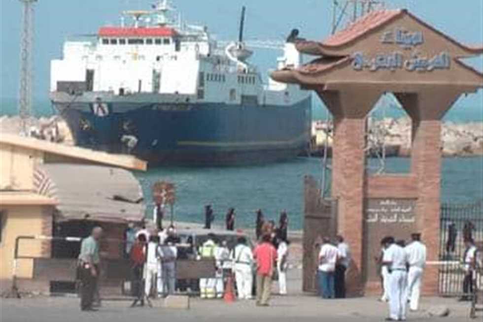 إعادة فتح ميناء العريش البحري بعد تحسن الأحوال الجوية