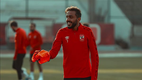 «الحقنى يا خطيب».. كهربا يستنجد ببيبو لدفع غرامة الزمالك