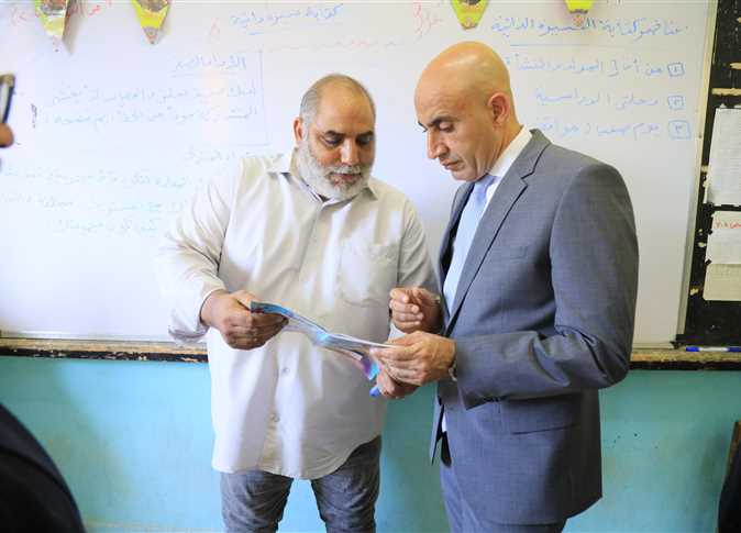 خطة للطلاب ضعاف القراءة.. تعليمات عاجلة من وزير التعليم لمدارس عين شمس