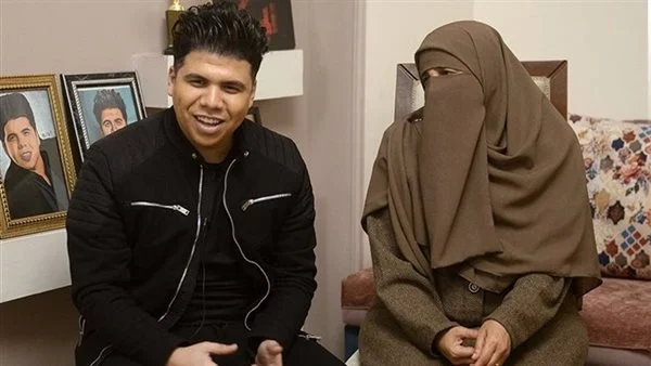 المجال ده مش كويس.. والدة عمر كمال توبخه بسبب عمله في الفن| فيديو