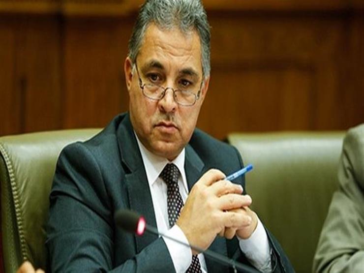 المسؤول "لازم يذاكر" قبل ما ييجي البرلمان.. السجيني يهاجم محافظ قنا والمسؤولين التنفيذيين