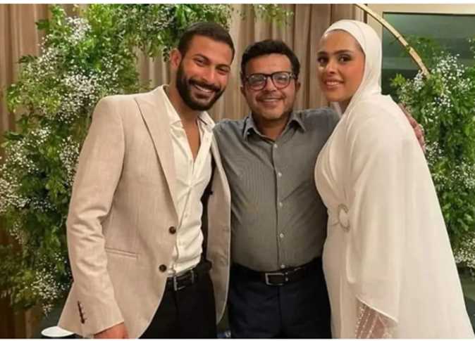محمد هنيدي يحتفل بخطبة ابنته «فريدة» ويرقص مع أوكا على نغمات «الإنس والنمس»