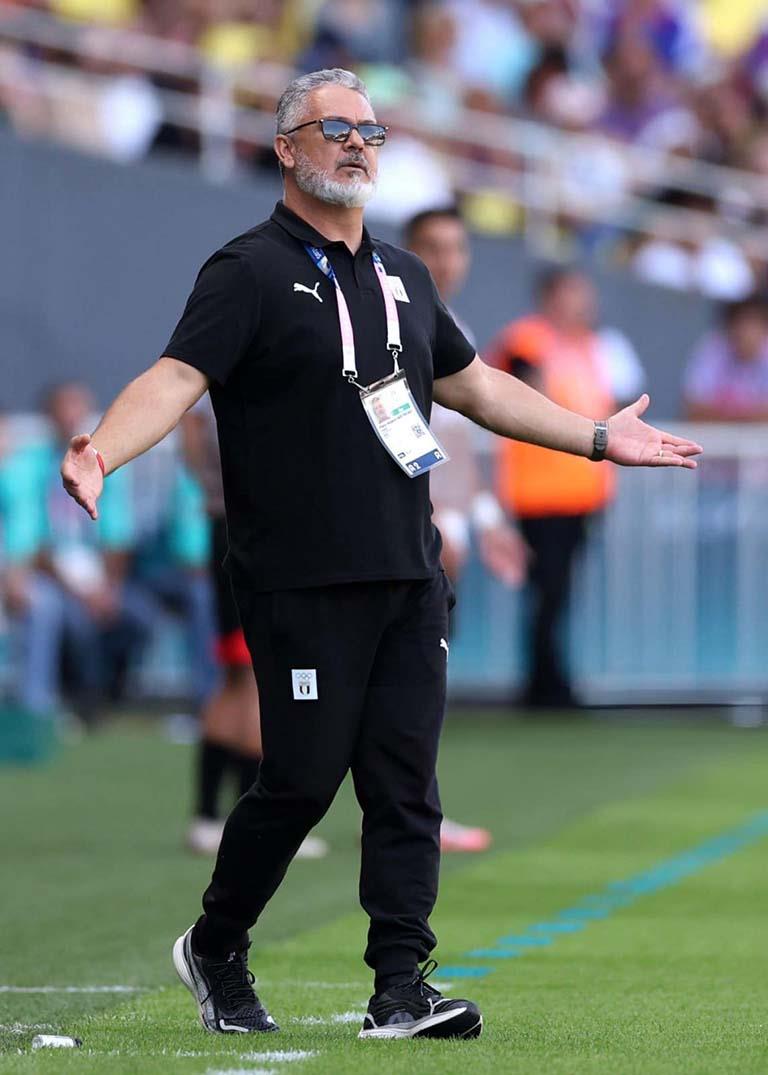 "تعليق صادم".. وكيل ميكالي يرد عبر مصراوي على أنباء مفاوضات الزمالك