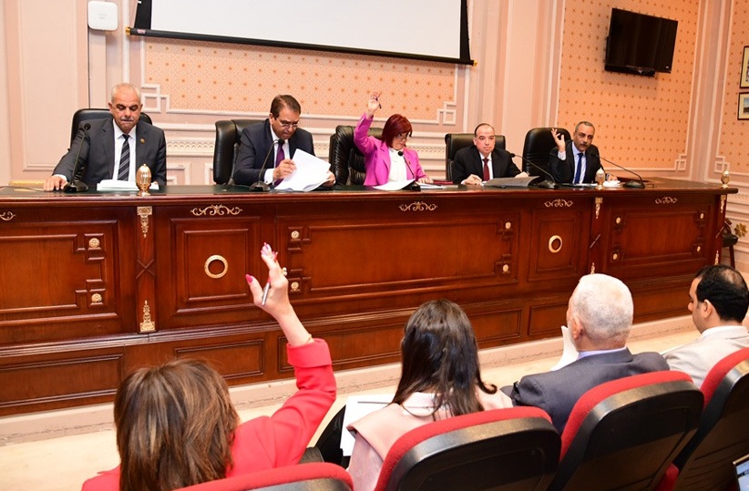"سياحة النواب" تثمن رفض تبليط هرم منقرع تعظيمًا للقيمة الأثرية