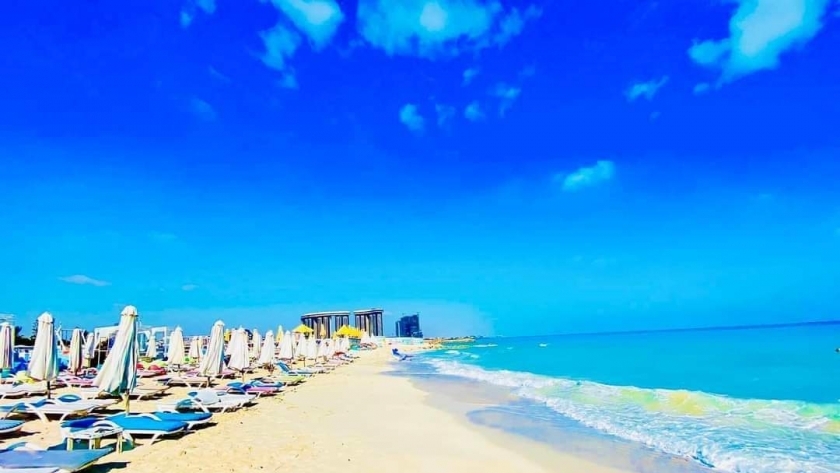 أبرزها رأس الحكمة.. خبير يكشف أسباب قفزات مشروعات الساحل الشمالي