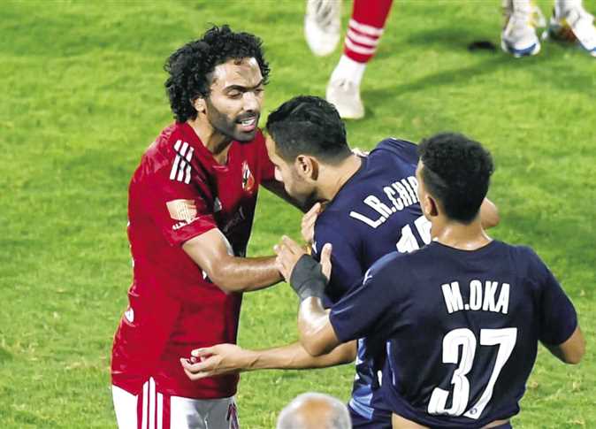 هل تنتهي أزمة الشحات والشيبي بعد جلسة الخطيب وعلام؟.. تفاصيل