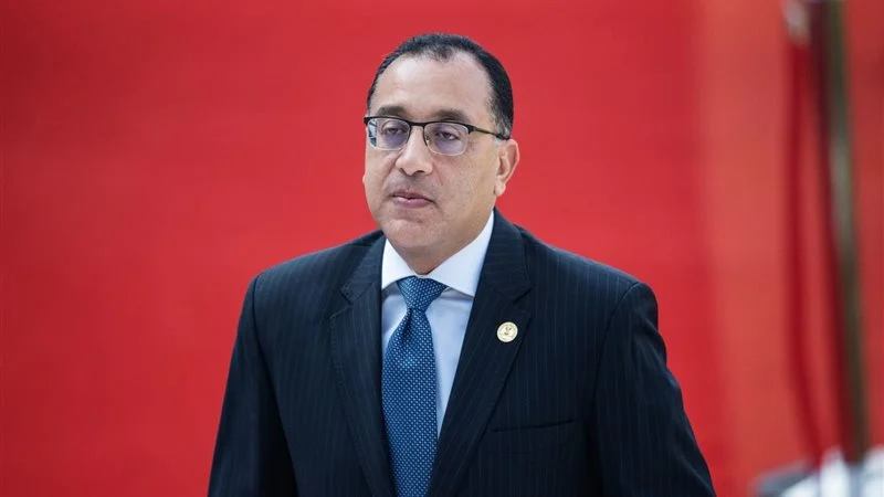 محلل سياسي يكشف مفاجأة عن مشروع رأس الحكمة تصدم المشككين