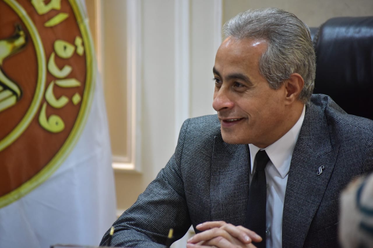 وزير العمل للمديريات: تأكدوا من تطبيق الحد الأدنى للأجور