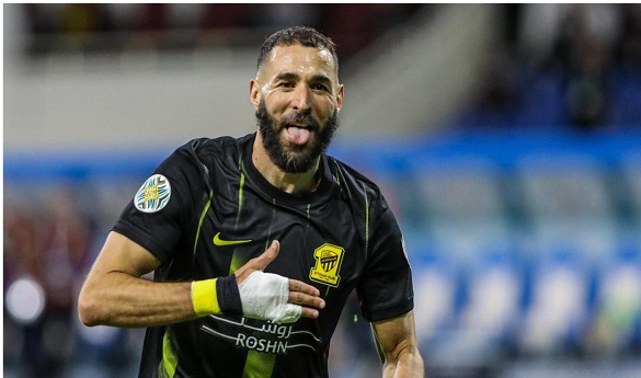 بنزيما يطلب الرحيل عن اتحاد جدة