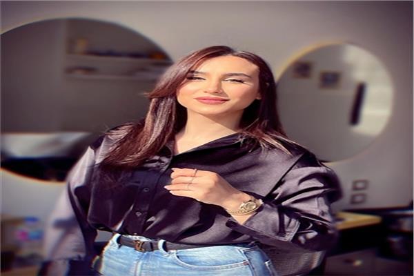 إخلاء سبيل سائق "أ" المتهم بالتحرش بالفنانة هلا السعيد