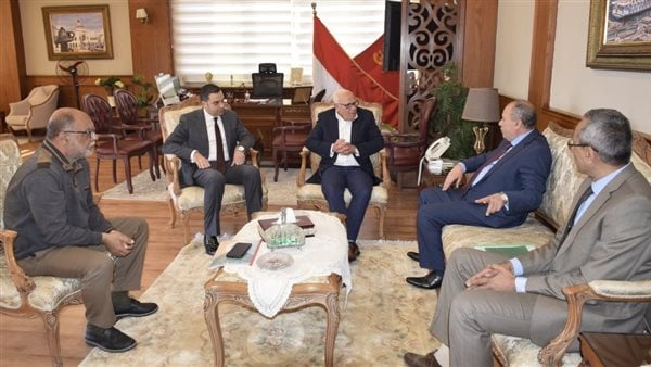 تجفيف أرض شمال الحسينية لتحويلها للاستزراع النباتي بديلا للسمكي ببورسعيد | تفاصيل