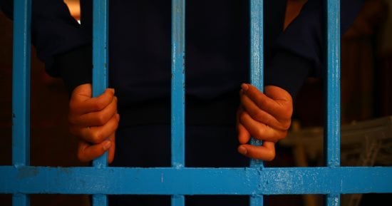 إحالة أوراق عاطل ومزارع للمفتى بتهمة قتل شخص بسبب خلافات مالية بشبرا الخيمة