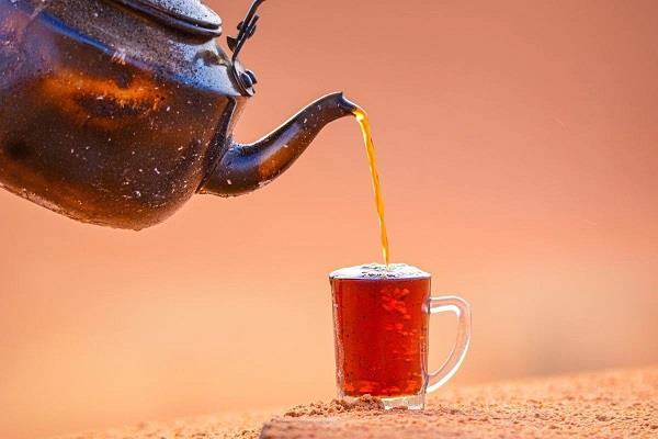 "بتشرب شاي فتلة".. احذر هذا ما يحدث لجسمك