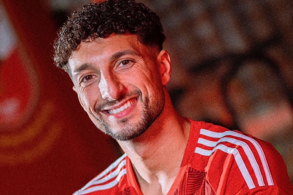وسام أبو علي: فخور بالانضمام إلى نادي القرن.. وهدفي الفوز بكل البطولات مع الأهلي