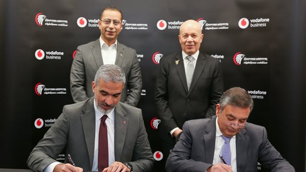 ڤودافون تقدم حلولها الرقمية لمصر للطيران وتتيح خدمات الرعاية الصحية عن بُعد