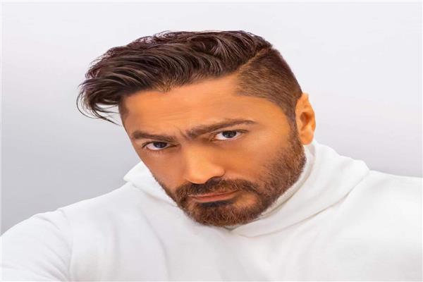 أول رد فعل من تامر حسني بعد الهجوم عليه بسبب إعلانات المقاطعة