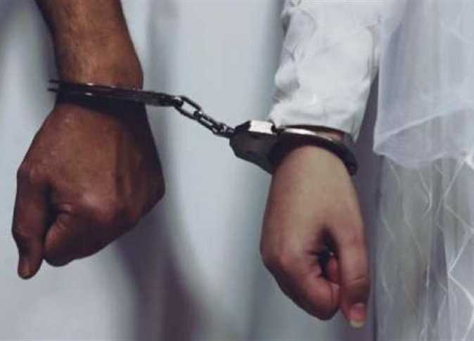 ضبط 3 متهمين بالاتجار في النقد الأجنبي بقنا والإسكندرية