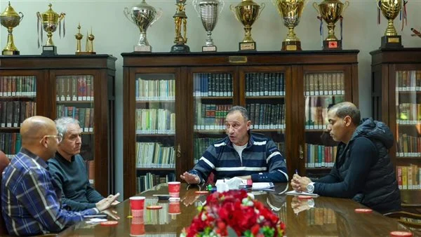 قلق وعتاب.. كواليس اجتماع الخطيب مع كولر في الأهلي