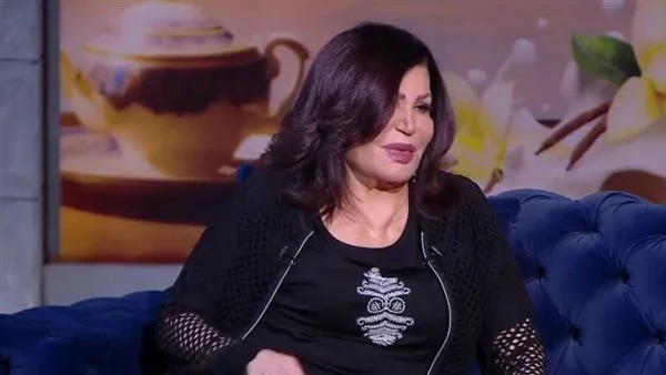 نجوى فؤاد: بمشي على كرسي متحرك خارج البيت.. ومش هشتغل وأنا تعبانة