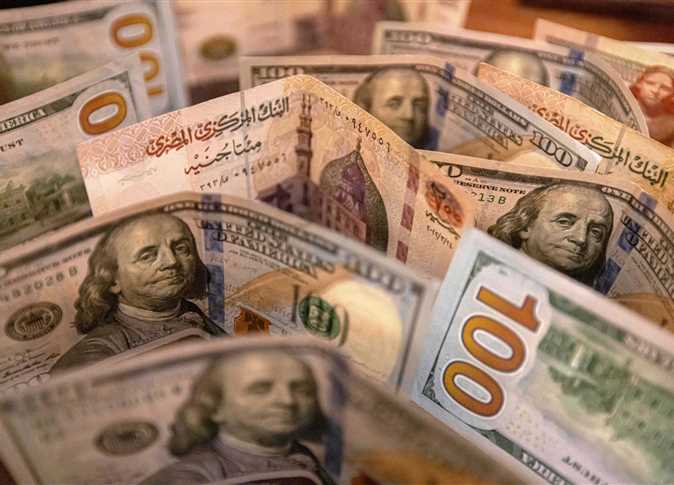 هل تعويم الجنيه خلال ساعات؟.. أول رد رسمي من الحكومة