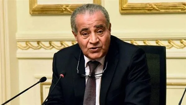رئيس شعبة المخابز تكشف تفاصيل اجتماع وزير التموين بشأن الخبز السياحي بعد انخفاض سعر الدقيق