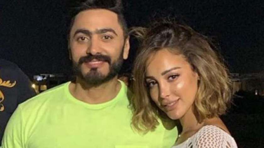 بسمة بوسيل تعلن عودتها لتامر حسني: قريبا جدا