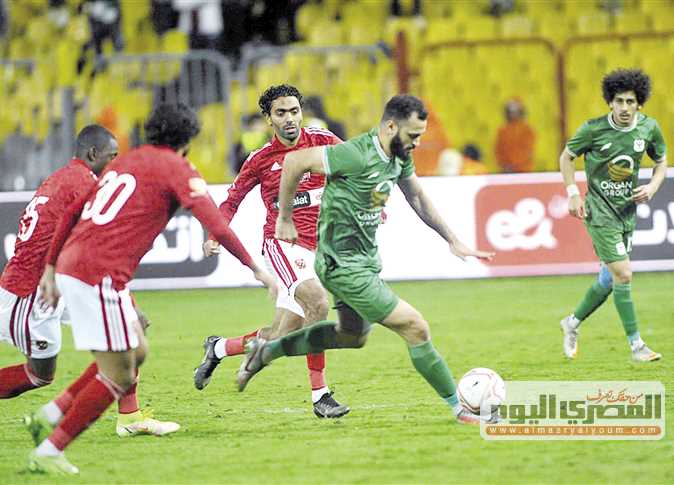 قرار حاسم من الأهلي بشأن التعاقد مع مروان حمدي