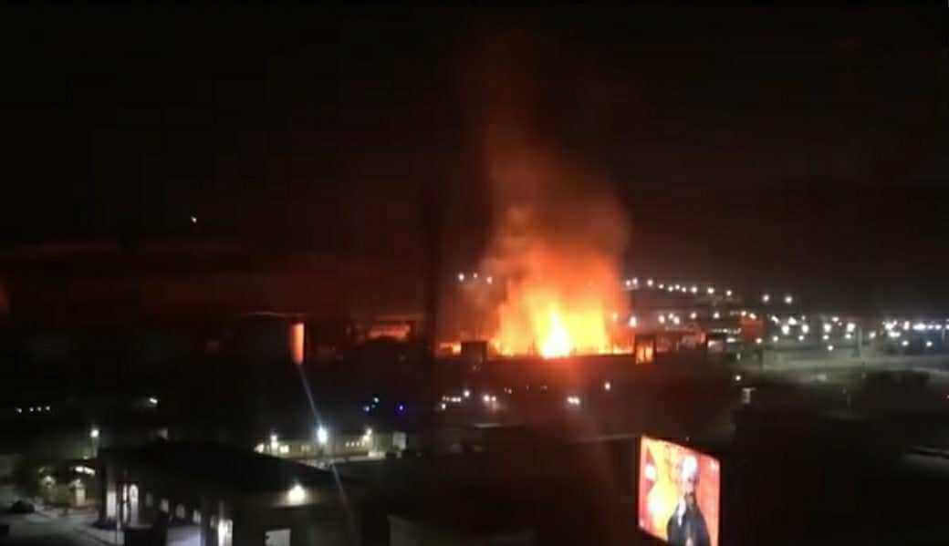 مصدر أمني يكشف سبب حريق شركة بتروجاس في القاهرة