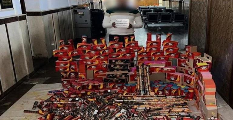صواريخ رأس السنة.. ضبط عاطل بـ 1500 قطعة ألعاب نارية في الإسكندرية