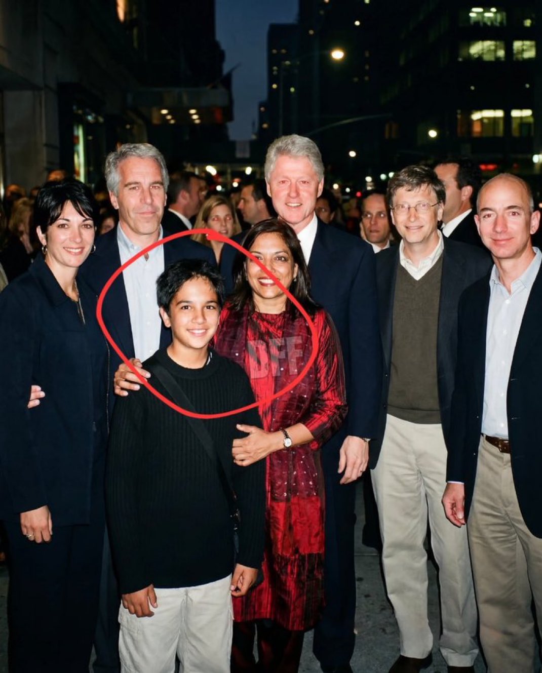 زهران ممداني ووالدته في إحدى حفلات جيفري إبستين